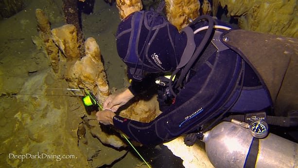 Cours de Plongée souterraine Cave Diving in Yucatan Mexico