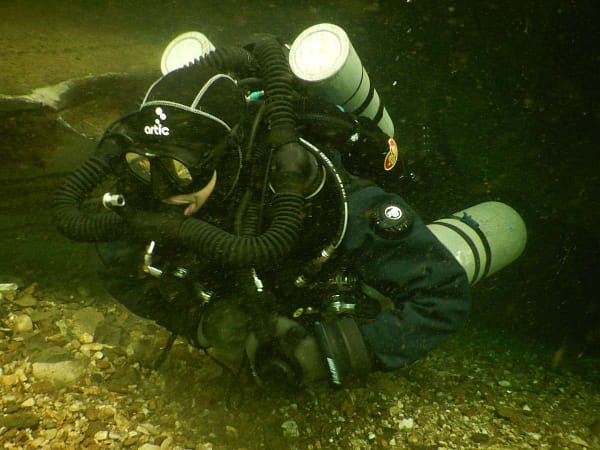 Rebreather diver - Cave diving in France